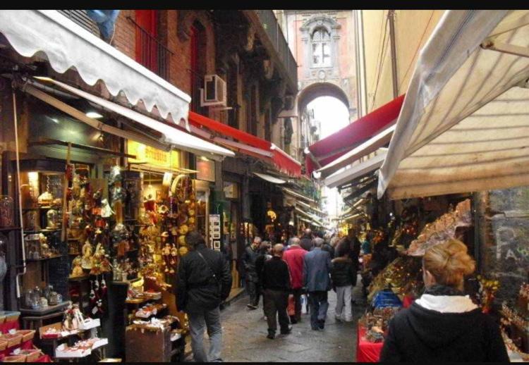 Il Cuore Di Napoli Luaran gambar